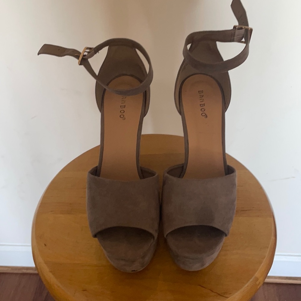Size 8.5 grey heels